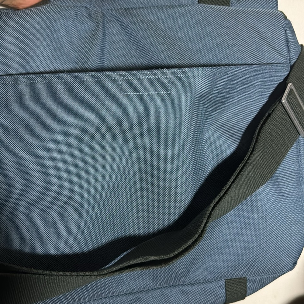 Patagonia Daily Grind Laptop Messenger Bag work school - Picture 13 of 16